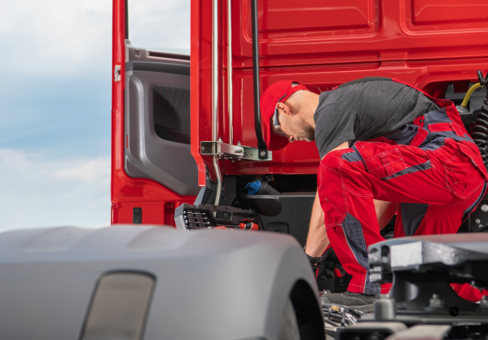 semi mechanic red truck