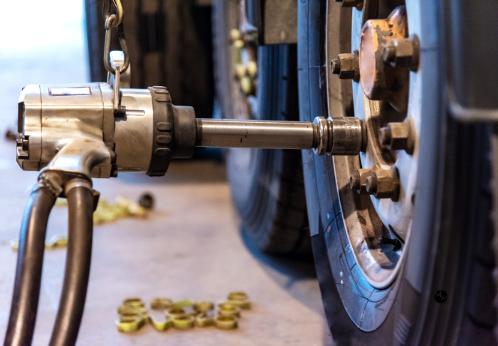 truck mobile tire repair